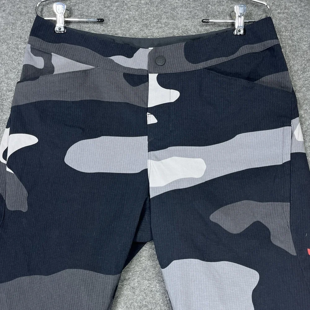 Fox Head Racing MTB Shorts Mens 32 Black Gray Camo Ranger Lined Padded